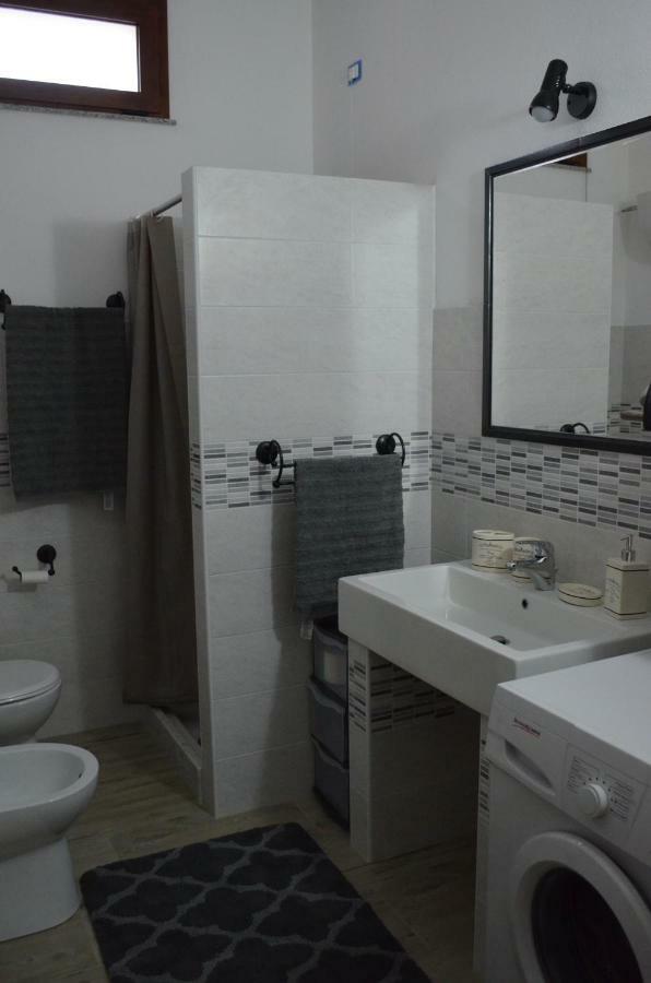 Appartamento Vacanza Da Luisa San Giovanni Suergiu Exterior photo